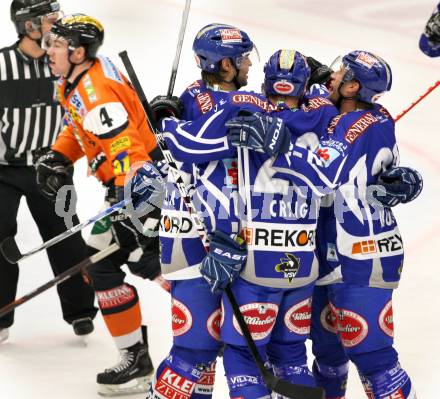 EBEL. Eishockey Bundesliga. EC Rekord Fenster VSV gegen Moser Medical Graz 99ers. Torjubel  (VSV). Villach, am 25.11.2011.
Foto: Kuess 


---
pressefotos, pressefotografie, kuess, qs, qspictures, sport, bild, bilder, bilddatenbank