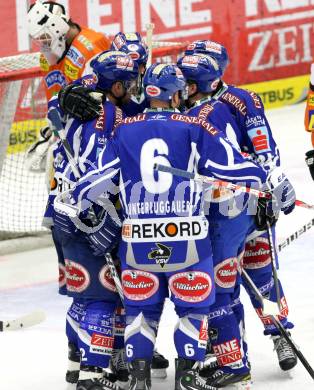 EBEL. Eishockey Bundesliga. EC Rekord Fenster VSV gegen Moser Medical Graz 99ers. Torjubel  (VSV). Villach, am 25.11.2011.
Foto: Kuess 


---
pressefotos, pressefotografie, kuess, qs, qspictures, sport, bild, bilder, bilddatenbank