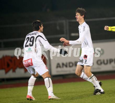 Fussball. Erste Liga. RZ Pellets WAC/St. Andrae gegen SV Groedig. Torjubel Christian Falk, Mihret Topcagic (WAC). Wolfsberg, 25.11.2011. 
Foto: Kuess

---
pressefotos, pressefotografie, kuess, qs, qspictures, sport, bild, bilder, bilddatenbank