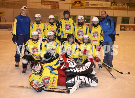 Eishockey. Kaerntner Eishockey Landesverband. Nachwuchsmeisterschaft. Mannschaftsfoto. U13. EHC Althofen. Althofen, am 25.11.2011.
Foto: Kuess
---
pressefotos, pressefotografie, kuess, qs, qspictures, sport, bild, bilder, bilddatenbank