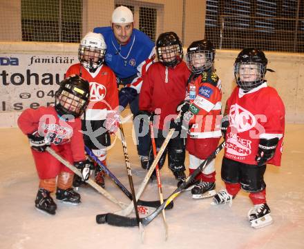 Eishockey. Kaerntner Eishockey Landesverband. Nachwuchsmeisterschaft.  Bambini. EHC Althofen. Althofen, am 25.11.2011.
Foto: Kuess
---
pressefotos, pressefotografie, kuess, qs, qspictures, sport, bild, bilder, bilddatenbank