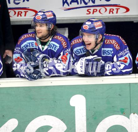 EBEL. Eishockey Bundesliga. EC Rekord Fenster VSV gegen HK Jesenice.  Jubel Christof Martinz, Nikolaus Hartl (VSV). Villach, am 27.11.2011.
Foto: Kuess 


---
pressefotos, pressefotografie, kuess, qs, qspictures, sport, bild, bilder, bilddatenbank