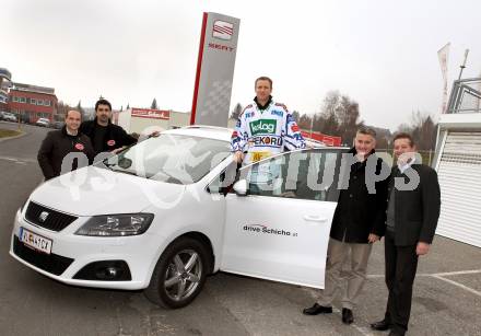 Eishockey. Bundesliga. VSV. Autohaus Schicho. Stefan Widitsch, Gert Prohaska, Mike Craig, Giuseppe Mion. Villach, 30.11.2011.
Foto: Kuess
---
pressefotos, pressefotografie, kuess, qs, qspictures, sport, bild, bilder, bilddatenbank