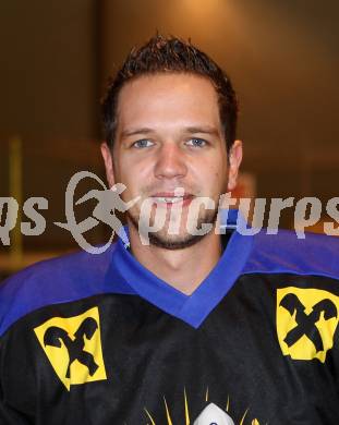 Eishockey.  Unterliga Mitte. Highlander Pitchers. Georg Musiakewycz. Villach, 27.11.2011.
Foto: Kuess
---
pressefotos, pressefotografie, kuess, qs, qspictures, sport, bild, bilder, bilddatenbank