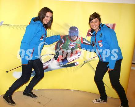 Pressekonferenz Raiffeisen, Landesschiverband. Selina Millonig, Anna Tropper. KLagenfurt, am 1.12.2011.
Foto: Kuess
---
pressefotos, pressefotografie, kuess, qs, qspictures, sport, bild, bilder, bilddatenbank