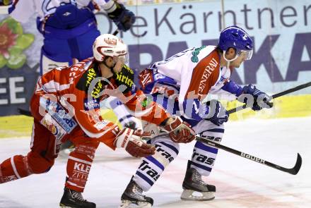 EBEL. Eishockey Bundesliga. KAC gegen KHL Medvescak Zagreb. Paul Schellander,  (KAC), Vyacheslav Trukhno (Zagreb). Klagenfurt, am 2.12.2011.
Foto: Kuess

---
pressefotos, pressefotografie, kuess, qs, qspictures, sport, bild, bilder, bilddatenbank