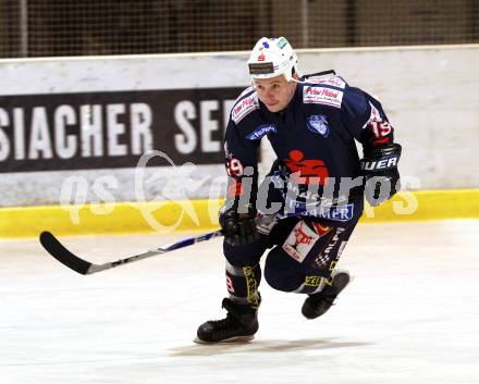 Eishockey. Kaerntner Liga Mitte. ESC Steindorf. Zenig Michael. Steindorf, 30.11.2011.
Foto: Kuess
---
pressefotos, pressefotografie, kuess, qs, qspictures, sport, bild, bilder, bilddatenbank