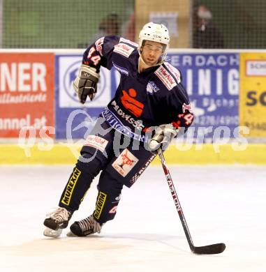 Eishockey. Kaerntner Liga Mitte. ESC Steindorf. Winkler Stefan. Steindorf, 30.11.2011.
Foto: Kuess
---
pressefotos, pressefotografie, kuess, qs, qspictures, sport, bild, bilder, bilddatenbank