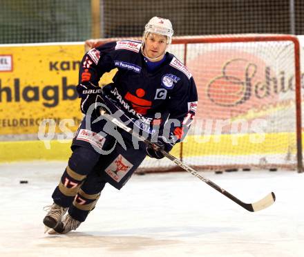 Eishockey. Kaerntner Liga Mitte. ESC Steindorf. Untersteiner	Stefan. Steindorf, 30.11.2011.
Foto: kuess
---
pressefotos, pressefotografie, kuess, qs, qspictures, sport, bild, bilder, bilddatenbank