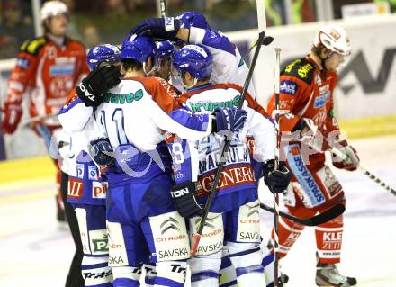 EBEL. Eishockey Bundesliga. KAC gegen KHL Medvescak Zagreb. Torjubel Zagreb. Klagenfurt, am 2.12.2011.
Foto: Kuess

---
pressefotos, pressefotografie, kuess, qs, qspictures, sport, bild, bilder, bilddatenbank