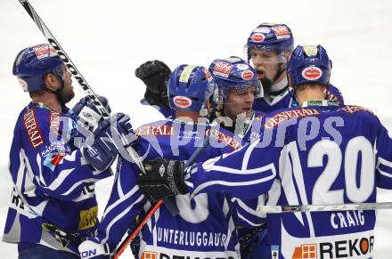 EBEL. Eishockey Bundesliga. VSV gegen HDD TILIA Olimpija Ljubljana. Torjubel Kevin Mitchell, Gerhard Unterluggauer, Mike CRaig, Markus Peintner, Roland Kaspitz (VSV), (Laibach). Klagenfurt, am 4.12.2011.
Foto: Kuess

---
pressefotos, pressefotografie, kuess, qs, qspictures, sport, bild, bilder, bilddatenbank