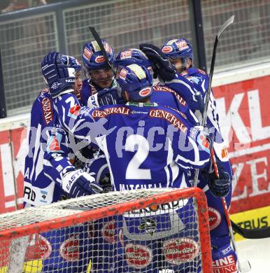 EBEL. Eishockey Bundesliga. VSV gegen HDD TILIA Olimpija Ljubljana.Torjubel (VSV), (Laibach). Klagenfurt, am 4.12.2011.
Foto: Kuess

---
pressefotos, pressefotografie, kuess, qs, qspictures, sport, bild, bilder, bilddatenbank