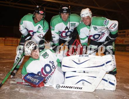 Eishockey Kaerntner Liga Mitte. DSG Ledenitzen. Velden, am 1.12.2011.
Foto: Kuess
---
pressefotos, pressefotografie, kuess, qs, qspictures, sport, bild, bilder, bilddatenbank