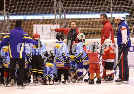 Eishockey. Kaerntner Eishockey Landesverband. Nachwuchs Althofen. Althofen, am 25.11.2011.
Foto: Kuess
---
pressefotos, pressefotografie, kuess, qs, qspictures, sport, bild, bilder, bilddatenbank