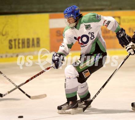 Eishockey Kaerntner Liga Mitte. DSG Ledenitzen. Roman Koren. Velden, am 1.12.2011.
Foto: Kuess
---
pressefotos, pressefotografie, kuess, qs, qspictures, sport, bild, bilder, bilddatenbank