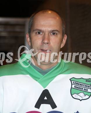 Eishockey Kaerntner Liga Mitte. DSG Ledenitzen. Gerd Kerschbaumer. Velden, am 1.12.2011.
Foto: Kuess
---
pressefotos, pressefotografie, kuess, qs, qspictures, sport, bild, bilder, bilddatenbank