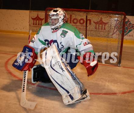 Eishockey Kaerntner Liga Mitte. DSG Ledenitzen. Stefan Bacher. Velden, am 1.12.2011.
Foto: Kuess
---
pressefotos, pressefotografie, kuess, qs, qspictures, sport, bild, bilder, bilddatenbank