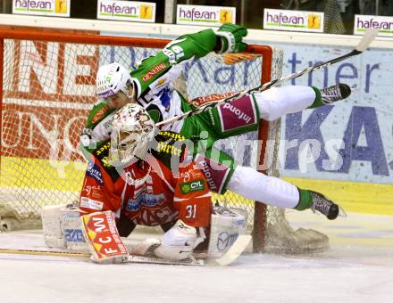 EBEL. Eishockey Bundesliga. KAC gegen HDD TILIA Olimpija Ljubljana. CHIODO Andy (KAC), PANCE Ziga (Laibach). Klagenfurt, am 6.12.2011.
Foto: Kuess

---
pressefotos, pressefotografie, kuess, qs, qspictures, sport, bild, bilder, bilddatenbank