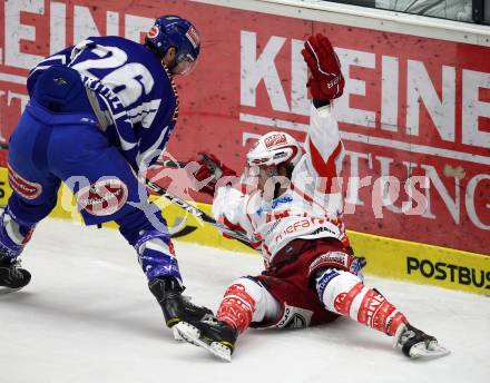 EBEL. Eishockey Bundesliga. EC Rekord Fenster VSV gegen KAC. Christof Martinz,  (VSV), Tyler Scofield  (KAC). Villach, am 9.12.2011.
Foto: Kuess 


---
pressefotos, pressefotografie, kuess, qs, qspictures, sport, bild, bilder, bilddatenbank
