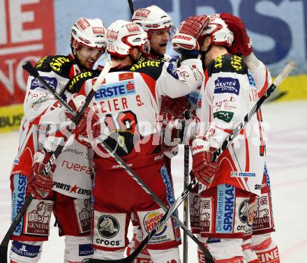 EBEL. Eishockey Bundesliga. EC Rekord Fenster VSV gegen KAC. Torjubel KAC. Villach, am 9.12.2011.
Foto: Kuess 


---
pressefotos, pressefotografie, kuess, qs, qspictures, sport, bild, bilder, bilddatenbank