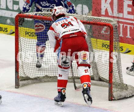 EBEL. Eishockey Bundesliga. EC Rekord Fenster VSV gegen KAC.  GEIER Manuel  (KAC). Villach, am 9.12.2011.
Foto: Kuess 


---
pressefotos, pressefotografie, kuess, qs, qspictures, sport, bild, bilder, bilddatenbank