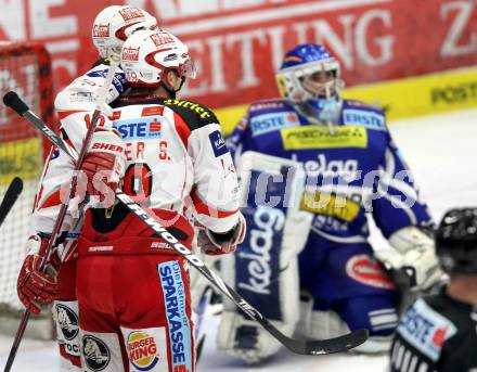 EBEL. Eishockey Bundesliga. EC Rekord Fenster VSV gegen KAC.  Torjubel KAC. Villach, am 9.12.2011.
Foto: Kuess 


---
pressefotos, pressefotografie, kuess, qs, qspictures, sport, bild, bilder, bilddatenbank