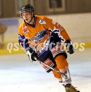 Eishockey Kaerntner Liga Mitte. EC Gummern.  Andreas Kovac. Steindorf, am 3.12.2011.
Foto: Kuess
---
pressefotos, pressefotografie, kuess, qs, qspictures, sport, bild, bilder, bilddatenbank