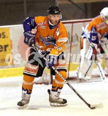 Eishockey Kaerntner Liga Mitte. EC Gummern.  Christian Pichler. Steindorf, am 3.12.2011.
Foto: Kuess
---
pressefotos, pressefotografie, kuess, qs, qspictures, sport, bild, bilder, bilddatenbank