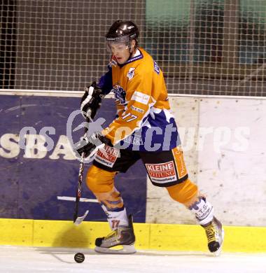 Eishockey Kaerntner Liga Mitte. EC Gummern.  Andreas Kovac. Steindorf, am 3.12.2011.
Foto: Kuess
---
pressefotos, pressefotografie, kuess, qs, qspictures, sport, bild, bilder, bilddatenbank