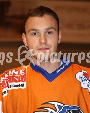 Eishockey Kaerntner Liga Mitte. EC Gummern. Andreas Kovac. Steindorf, am 3.12.2011.
Foto: Kuess
---
pressefotos, pressefotografie, kuess, qs, qspictures, sport, bild, bilder, bilddatenbank