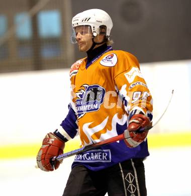 Eishockey Kaerntner Liga Mitte. EC Gummern.  Kogler Patrick. Steindorf, am 3.12.2011.
Foto: Kuess
---
pressefotos, pressefotografie, kuess, qs, qspictures, sport, bild, bilder, bilddatenbank