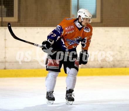 Eishockey Kaerntner Liga Mitte. EC Gummern.  Stefan Jaeger. Steindorf, am 3.12.2011.
Foto: Kuess
---
pressefotos, pressefotografie, kuess, qs, qspictures, sport, bild, bilder, bilddatenbank