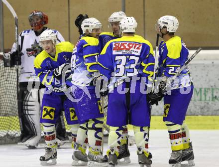 Eishockey CHL. Carinthian Hokey League. Tarco Woelfe gegen UECR Huben. Torjubel (Huben). Klagenfurt, am 9.12.2011.
Foto: Kuess
---
pressefotos, pressefotografie, kuess, qs, qspictures, sport, bild, bilder, bilddatenbank