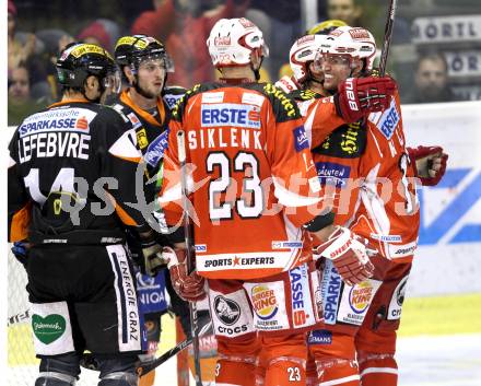 EBEL. Eishockey Bundesliga. KAC gegen Moser Medical Graz 99ers. Torjubel Gregor Hager (KAC).. Klagenfurt, am 11.12.2011.
Foto: Kuess

---
pressefotos, pressefotografie, kuess, qs, qspictures, sport, bild, bilder, bilddatenbank