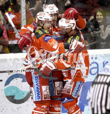 EBEL. Eishockey Bundesliga. KAC gegen Moser Medical Graz 99ers. Torjubel Markus Pirmann, Thomas Hundertpfund, Paul Schellander (KAC). Klagenfurt, am 11.12.2011.
Foto: Kuess

---
pressefotos, pressefotografie, kuess, qs, qspictures, sport, bild, bilder, bilddatenbank