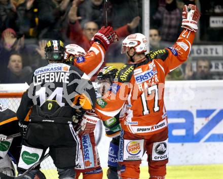 EBEL. Eishockey Bundesliga. KAC gegen Moser Medical Graz 99ers. Torjubel Gregor Hager (KAC).. Klagenfurt, am 11.12.2011.
Foto: Kuess

---
pressefotos, pressefotografie, kuess, qs, qspictures, sport, bild, bilder, bilddatenbank