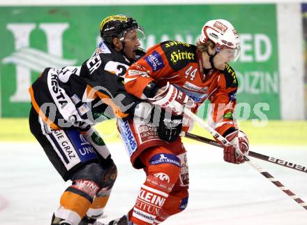 EBEL. Eishockey Bundesliga. KAC gegen Moser Medical Graz 99ers. Markus Pirmann (KAC), Sven Klimbacher (Graz). Klagenfurt, am 11.12.2011.
Foto: Kuess

---
pressefotos, pressefotografie, kuess, qs, qspictures, sport, bild, bilder, bilddatenbank