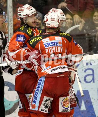 EBEL. Eishockey Bundesliga. KAC gegen Moser Medical Graz 99ers. Torjubel Markus Pirmann, Thomas Hundertpfund, Paul Schellander (KAC). Klagenfurt, am 11.12.2011.
Foto: Kuess

---
pressefotos, pressefotografie, kuess, qs, qspictures, sport, bild, bilder, bilddatenbank