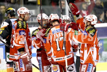 EBEL. Eishockey Bundesliga. KAC gegen Moser Medical Graz 99ers. Torjubel Gregor Hager (KAC).. Klagenfurt, am 11.12.2011.
Foto: Kuess

---
pressefotos, pressefotografie, kuess, qs, qspictures, sport, bild, bilder, bilddatenbank