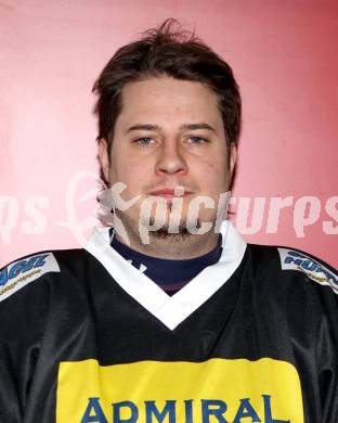 Eishockey. CHL. Carinthian Hockey League. USC HUFIX Velden. Oliver Oberrauner. Velden, 12.12.2011.
Foto: Kuess
---
pressefotos, pressefotografie, kuess, qs, qspictures, sport, bild, bilder, bilddatenbank