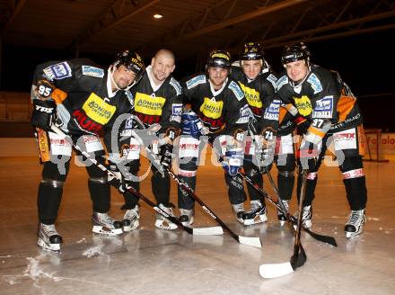 Eishockey. CHL. Carinthian Hockey League. USC HUFIX Velden.  Thomas Steinwender, Josef Sulzacher, Roland Schurian, Marco Ungericht, Oliver Oberrauner. Velden, 12.12.2011.
Foto: Kuess
---
pressefotos, pressefotografie, kuess, qs, qspictures, sport, bild, bilder, bilddatenbank