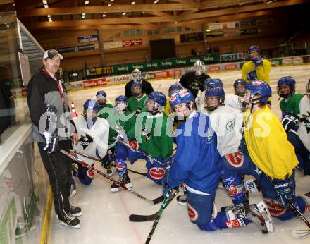 Eishockey. VSV U17. Trainer Helmut Petrik. Villach, 14.12.2011.
Foto: Kuess
---
pressefotos, pressefotografie, kuess, qs, qspictures, sport, bild, bilder, bilddatenbank