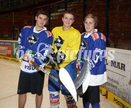 Eishockey. VSV U17. Gelfanov	Ruslan, Eder Manfred, Heinricher Christian. Villach, 14.12.2011.
Foto: Kuess
---
pressefotos, pressefotografie, kuess, qs, qspictures, sport, bild, bilder, bilddatenbank