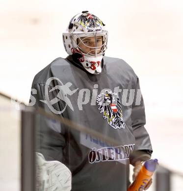 Eishockey. Nationalteam Oesterreich. Rene Swette. Klagenfurt, 15.12.2011.
Foto: Kuess
---
pressefotos, pressefotografie, kuess, qs, qspictures, sport, bild, bilder, bilddatenbank