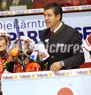 EBEL. Eishockey Bundesliga. KAC.  Trainer Manny Viveiros. Klagenfurt, am 11.12.2011.
Foto: Kuess

---
pressefotos, pressefotografie, kuess, qs, qspictures, sport, bild, bilder, bilddatenbank