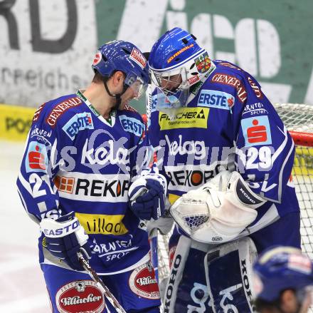 EBEL. Eishockey Bundesliga. VSV gegen HDD TILIA Olimpija Ljubljana. Nicolas Petrik, Bernhard Starkbaum  (VSV), (Laibach). Klagenfurt, am 4.12.2011.
Foto: Kuess

---
pressefotos, pressefotografie, kuess, qs, qspictures, sport, bild, bilder, bilddatenbank