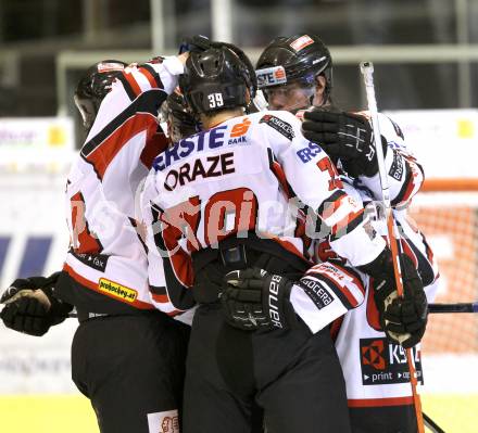 Eishockey Oesterreich Cup. Oesterreich gegen Schweiz.  Torjubel Oesterreich. Klagenfurt, 16.12.2011.
Foto: Kuess

---
pressefotos, pressefotografie, kuess, qs, qspictures, sport, bild, bilder, bilddatenbank