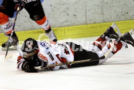 Eishockey Oesterreich Cup. Oesterreich gegen Schweiz.  Thomas Raffl (Oesterreich). Klagenfurt, 16.12.2011.
Foto: Kuess

---
pressefotos, pressefotografie, kuess, qs, qspictures, sport, bild, bilder, bilddatenbank