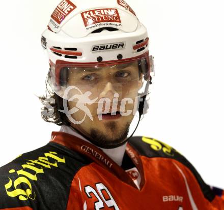 EBEL. Eishockey Bundesliga. KAC.  Christoph Brandner. Klagenfurt, am 11.12.2011.
Foto: Kuess

---
pressefotos, pressefotografie, kuess, qs, qspictures, sport, bild, bilder, bilddatenbank