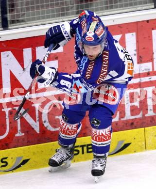 EBEL. Eishockey Bundesliga. VSV gegen HDD TILIA Olimpija Ljubljana.  Gerhard Unterluggauer (VSV). Klagenfurt, am 4.12.2011.
Foto: Kuess

---
pressefotos, pressefotografie, kuess, qs, qspictures, sport, bild, bilder, bilddatenbank